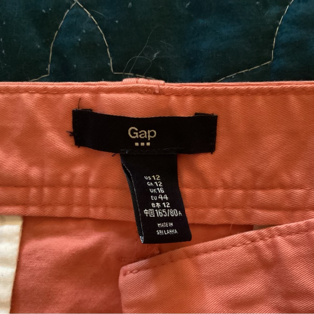 Super cute coral Gap shorts